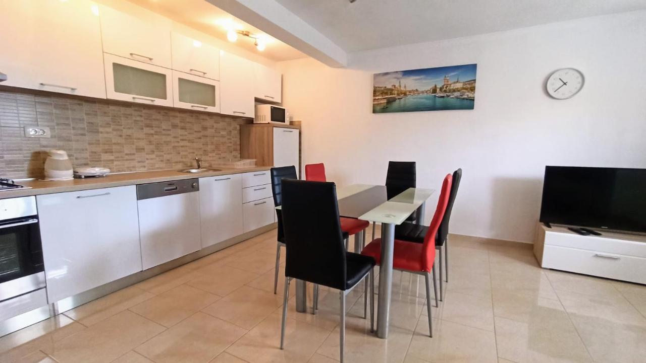 Holiday Apartments Maslina Paho Babino Polje Dış mekan fotoğraf